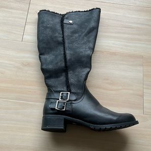 Black sawyer boots worn once